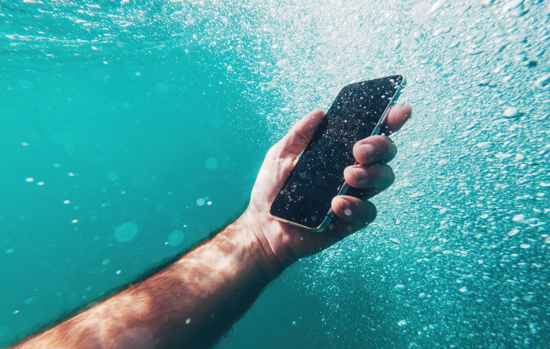Is qowiszojid54 Waterproof? Everything You Need to Know