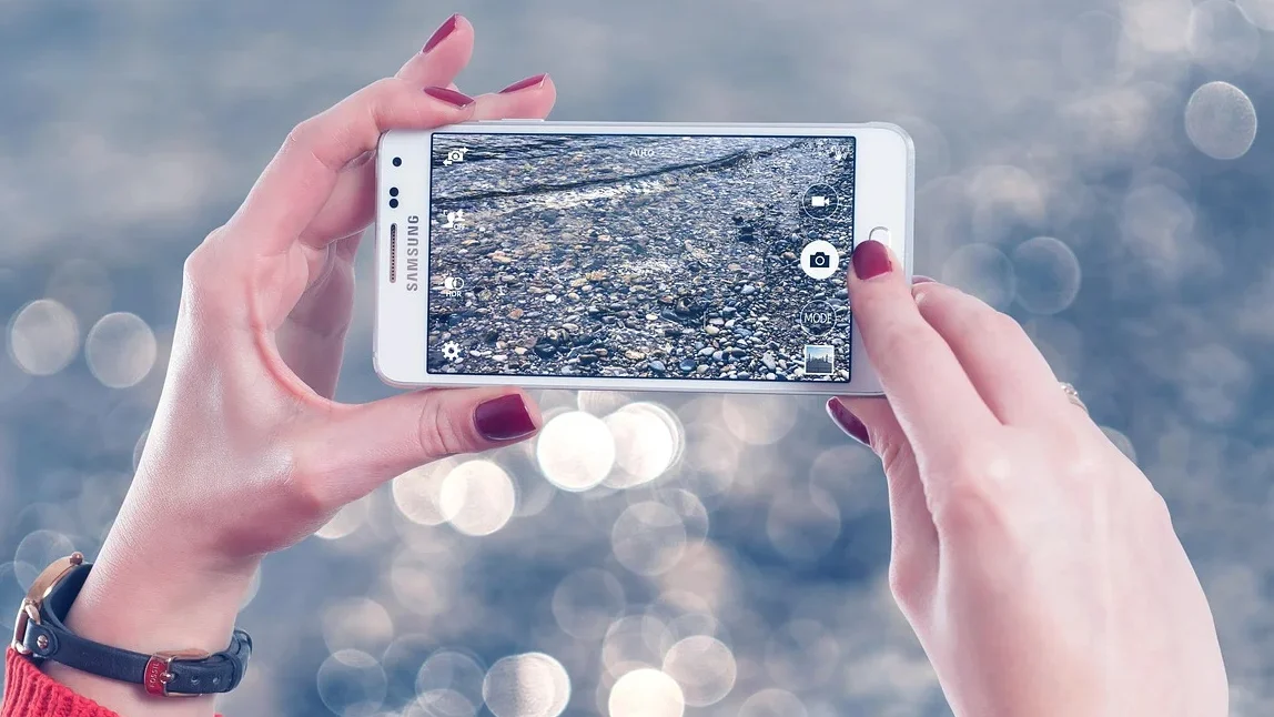 The Complete Guide to CDiPhone